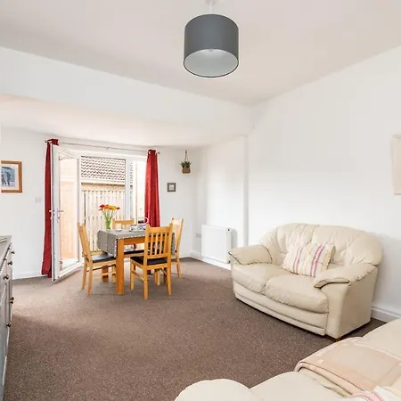 Beautiful House In The Pretty Village Of Skelton - Pass The Keys Feriehus York