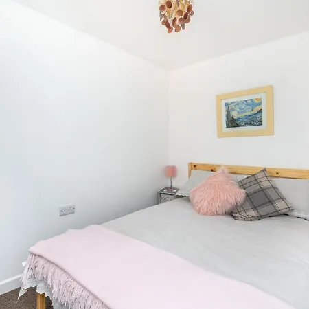 Beautiful House In The Pretty Village Of Skelton - Pass The Keys York